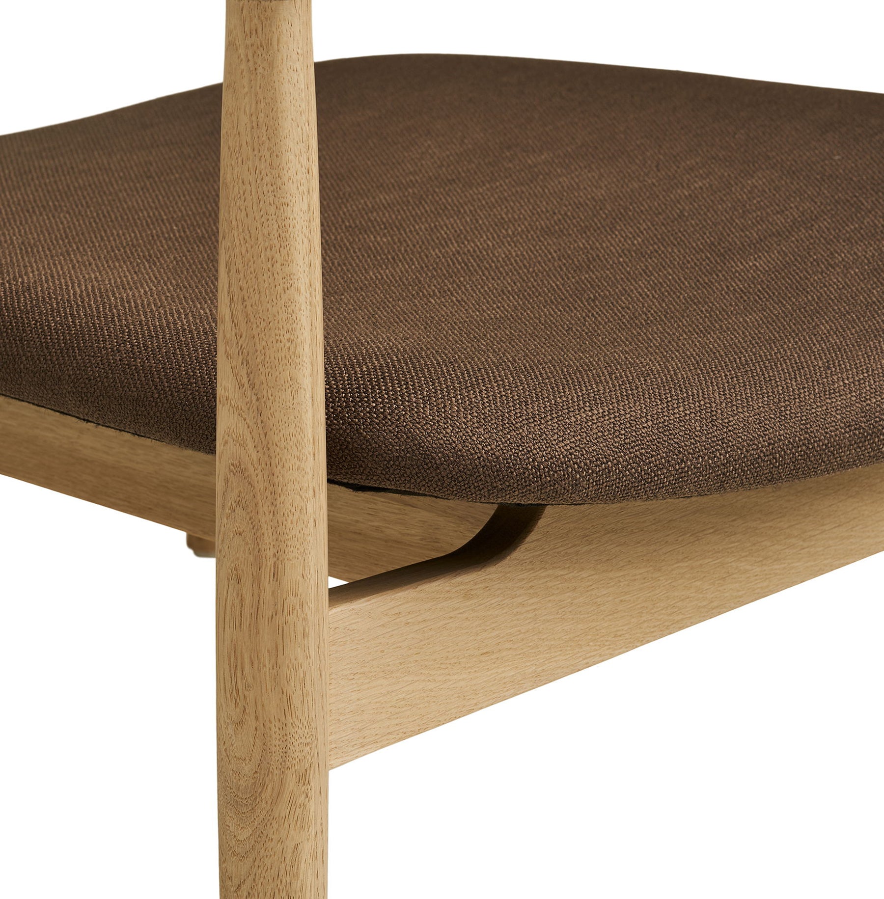 Fotel wypoczynkowy Clonds z podłokietnikami dąb naturalny/brązowy - głębokość 68 cm