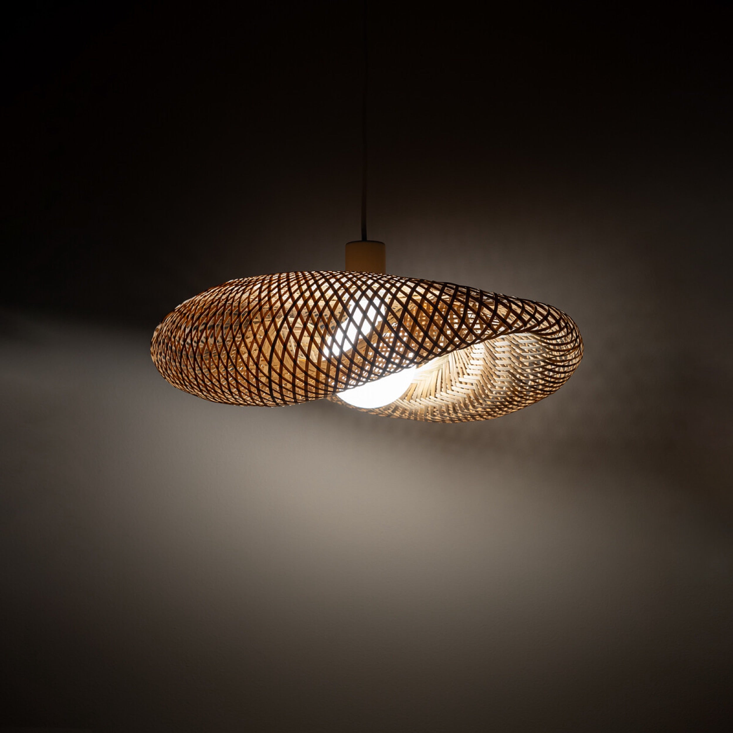 Lampa wisząca Havana 35x50 cm rattanowa