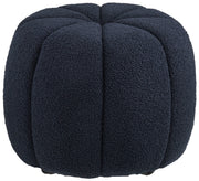 Pufa Dossive w tkaninie typu teddy granatowa