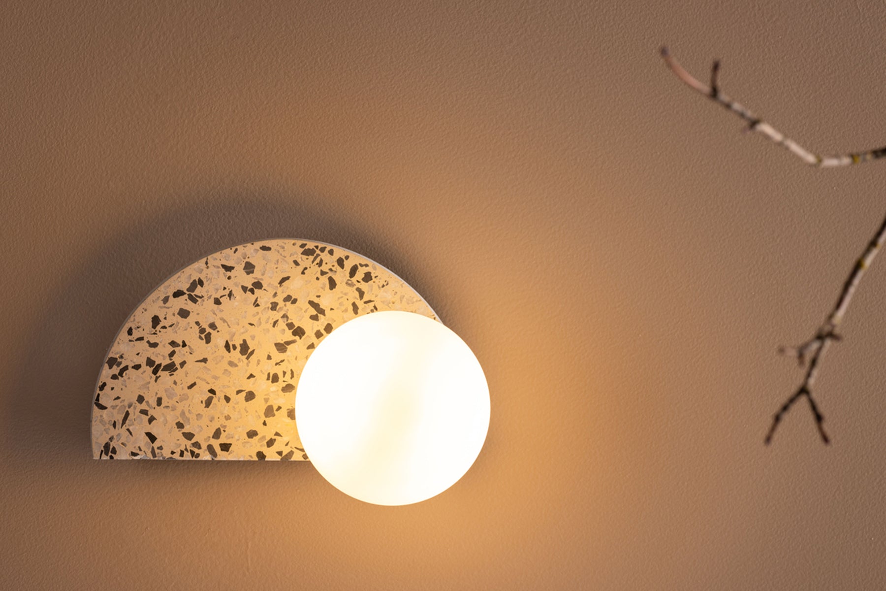 Lampa ścienna Abbeville 13 cm szara lastryko