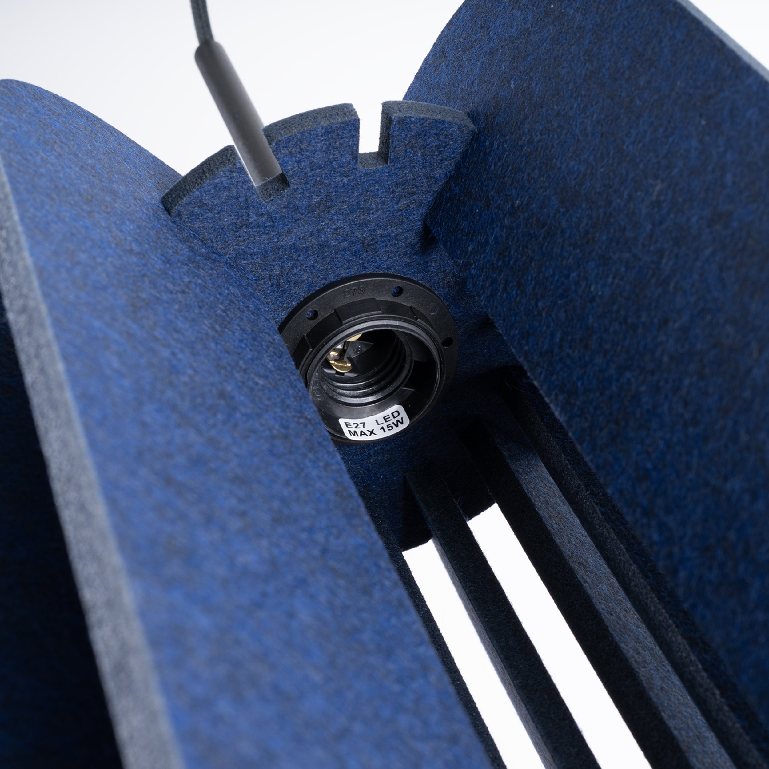 Lampa wisząca z filcu Mula 27 cm granatowa