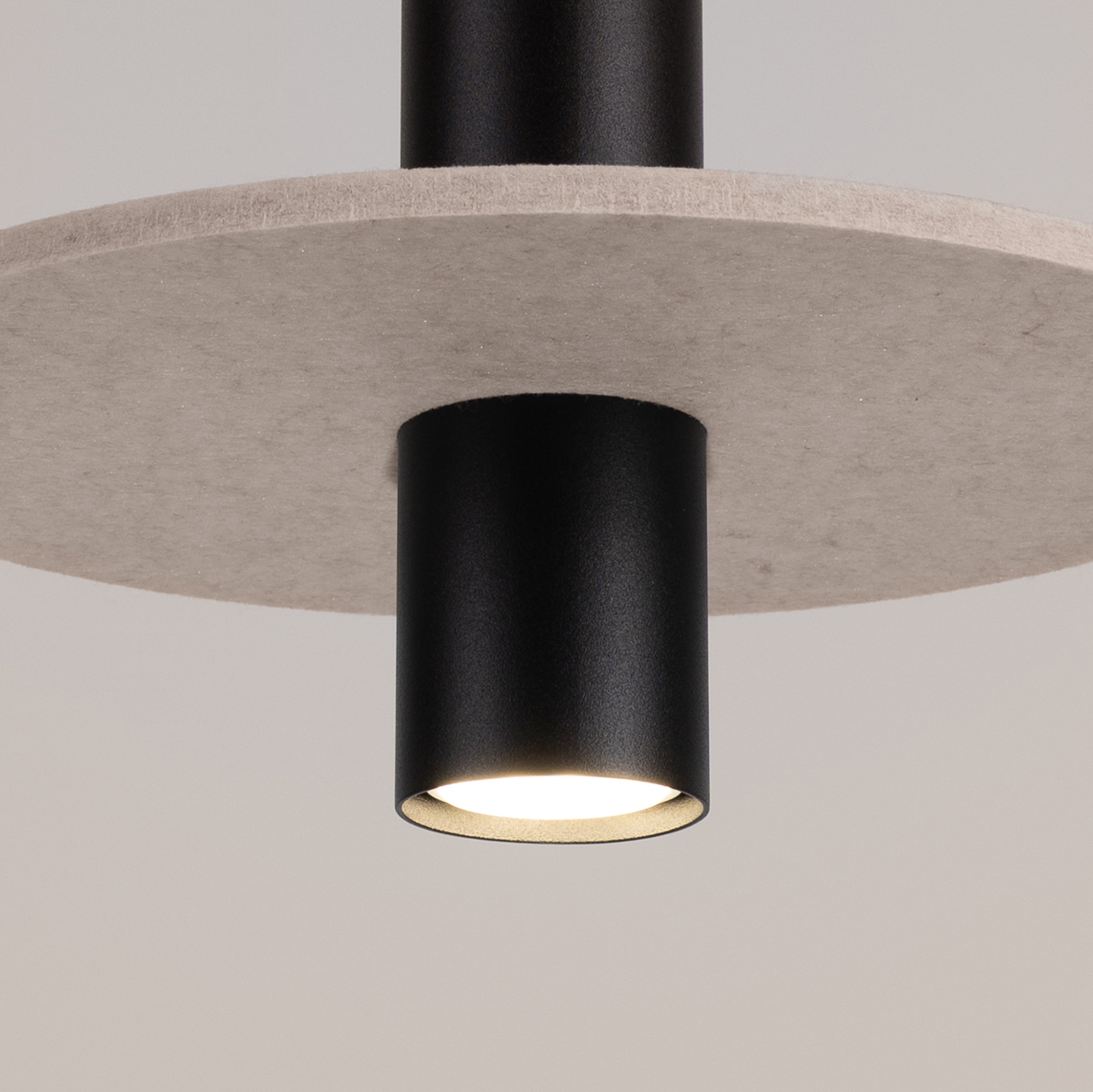 Lampa wisząca Pelta czarna/beżowa