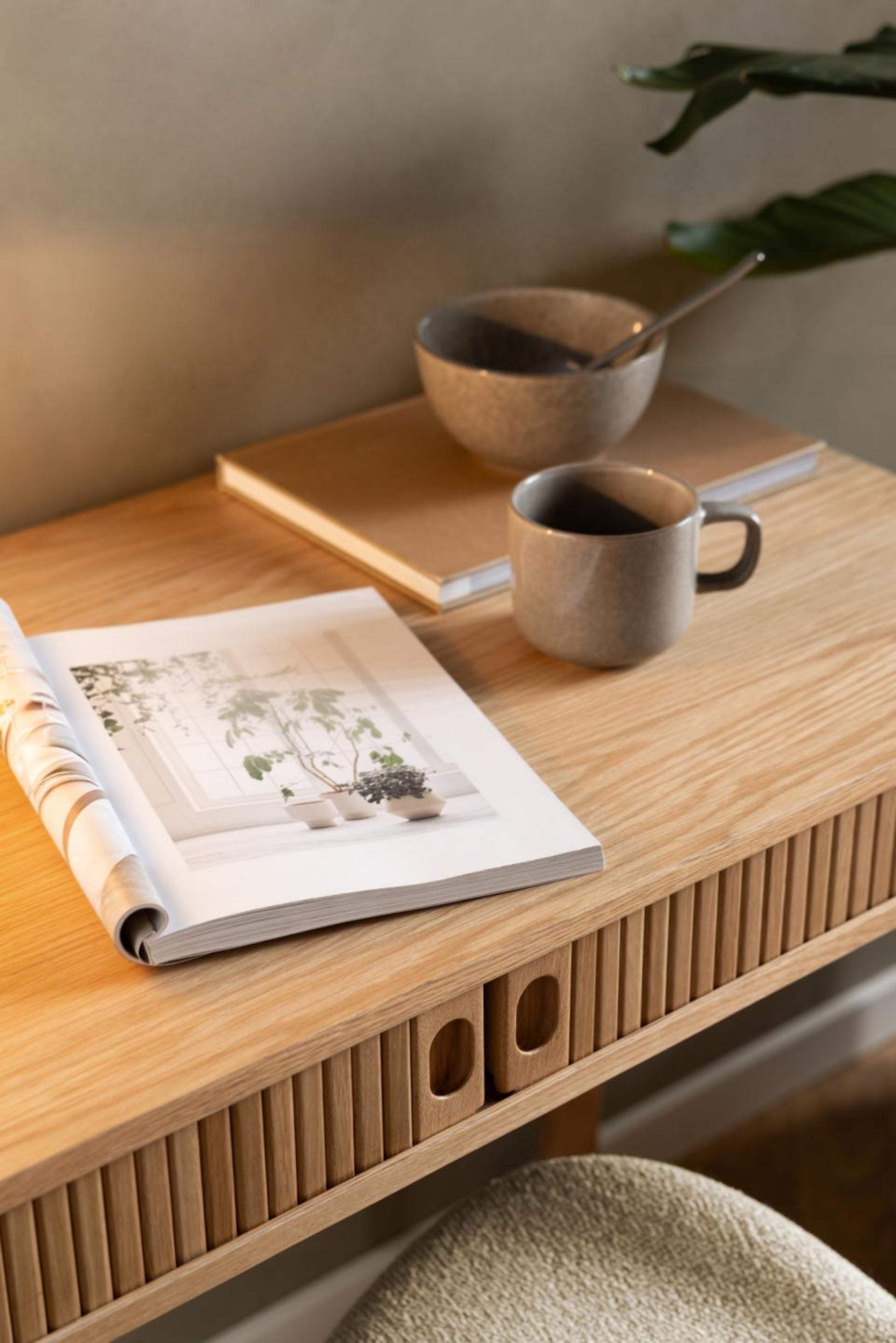 Biurko drewniane Wilent 100x50 cm dąb lamele - materiał płyta meblowa