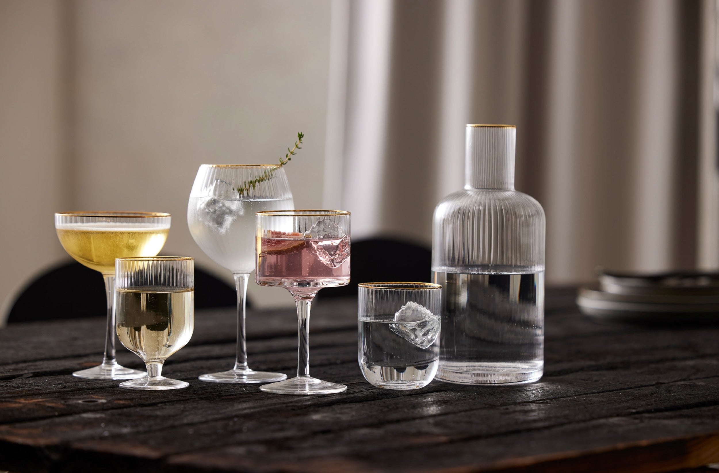 Zestaw 4 kieliszków do wina Palermo 300 ml złote