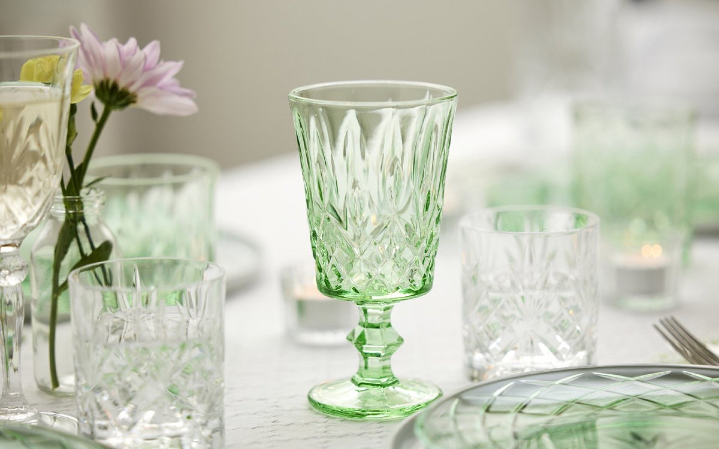 Zestaw 4 kieliszków do wina Sorrento 290 ml zielone