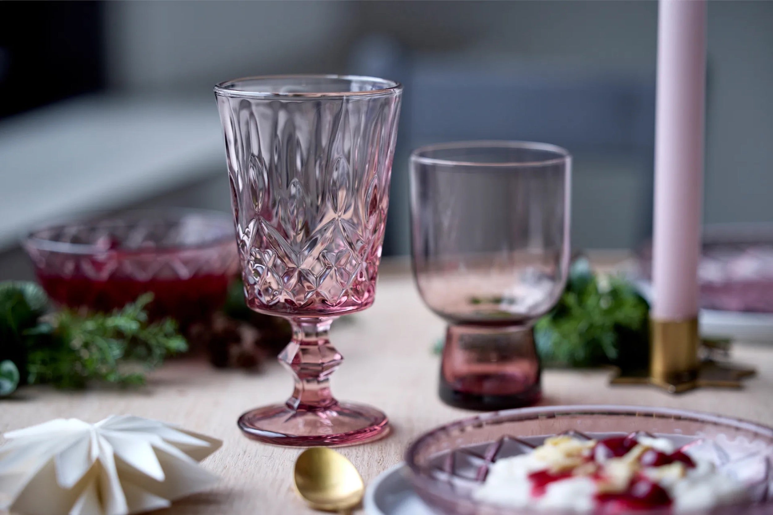 Zestaw 4 kieliszków do wina Sorrento 290 ml różowe