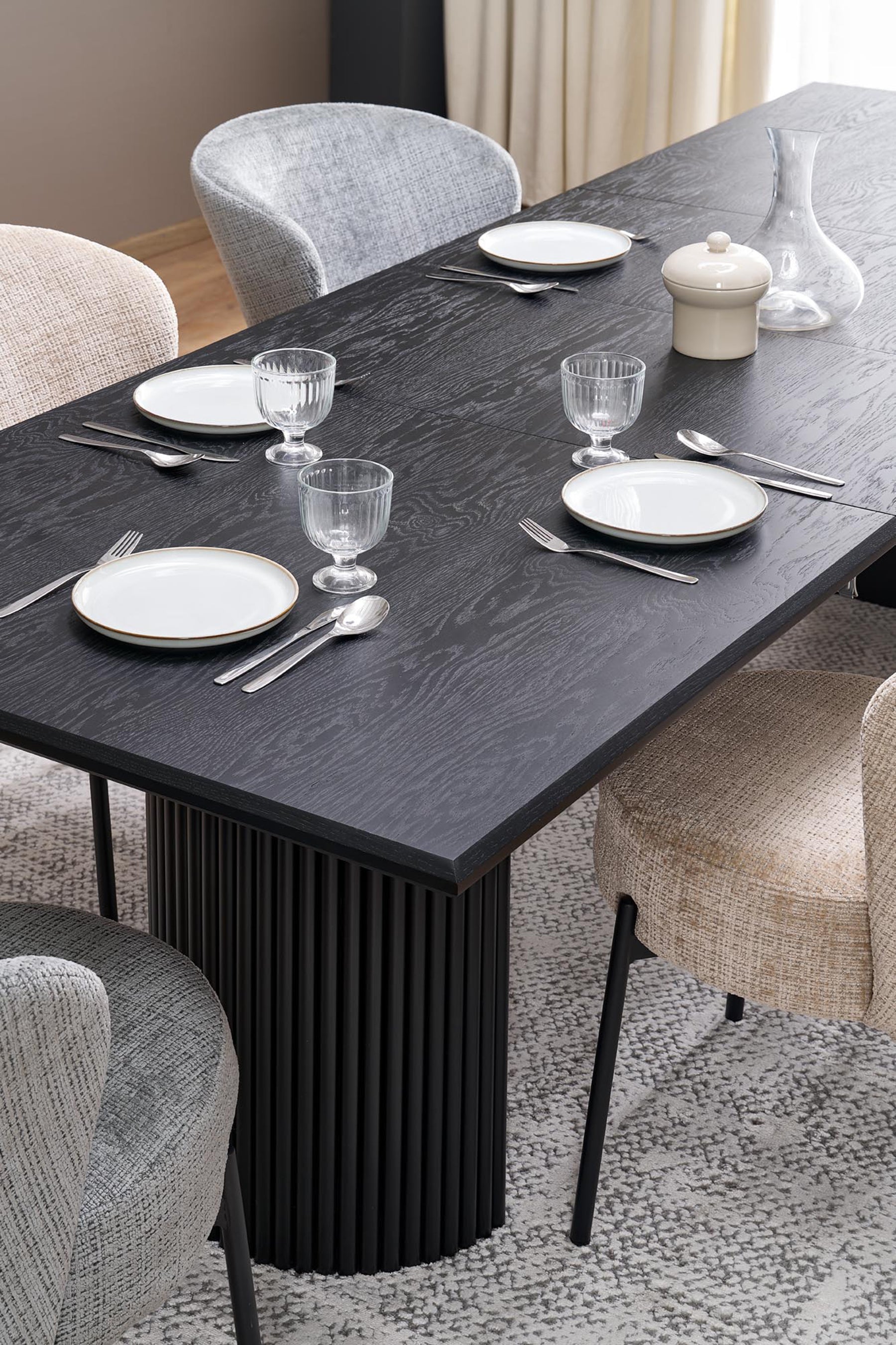 Stół rozkładany do jadalni Tavarro 160-250x90 cm dąb czarny - materiał płyta meblowa