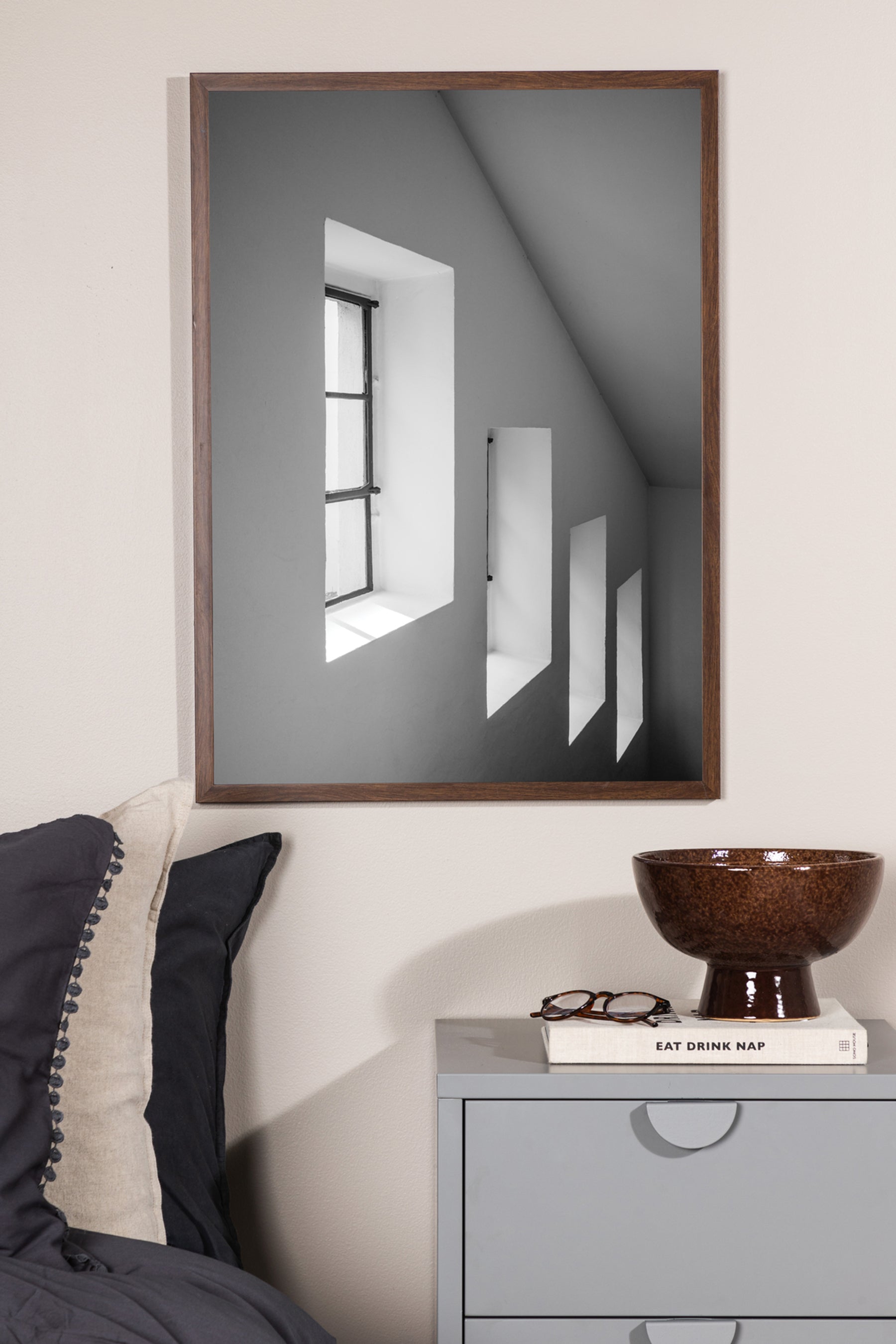 Plakat Ovvely 70x50 cm odcienie szarości