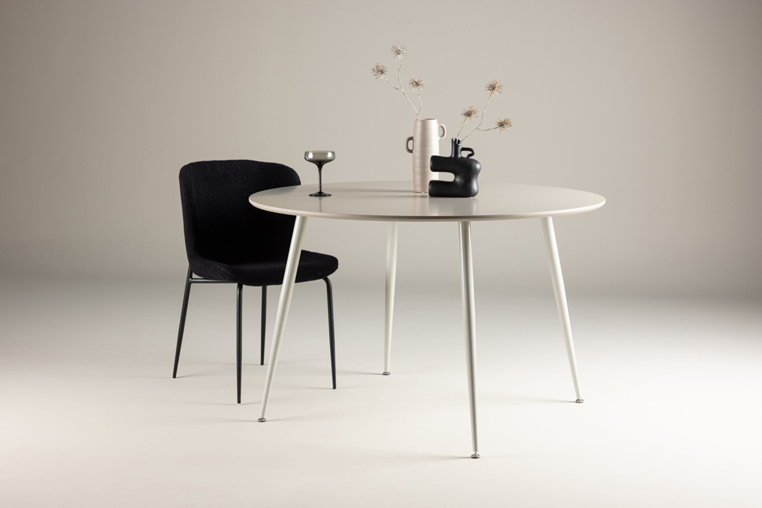 Stół Plaza okrągły blat średnica 120 cm beżowy - materiał metal