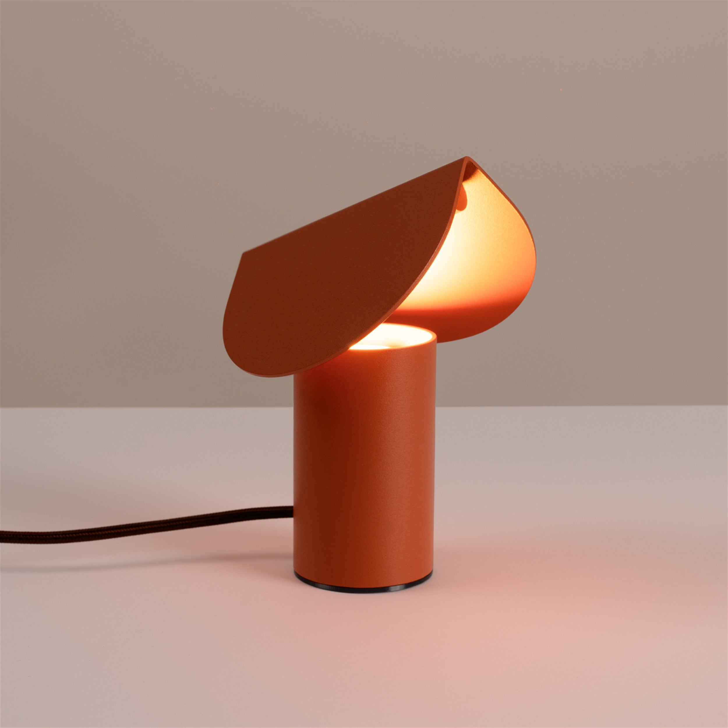 Lampa stołowa Biscuit LED ochra czerwona