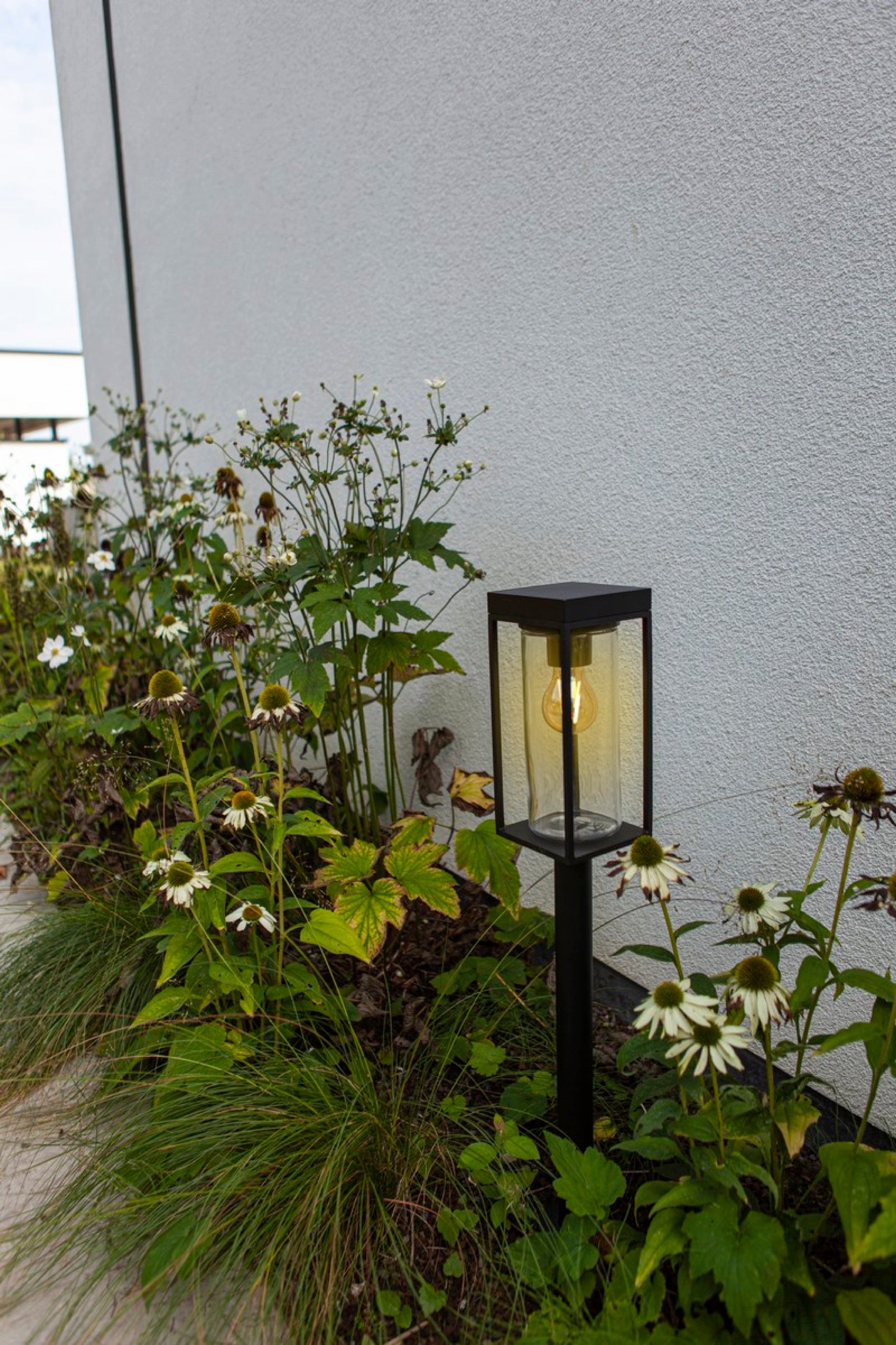 Lampa ogrodowa Flair LED solarna czarna