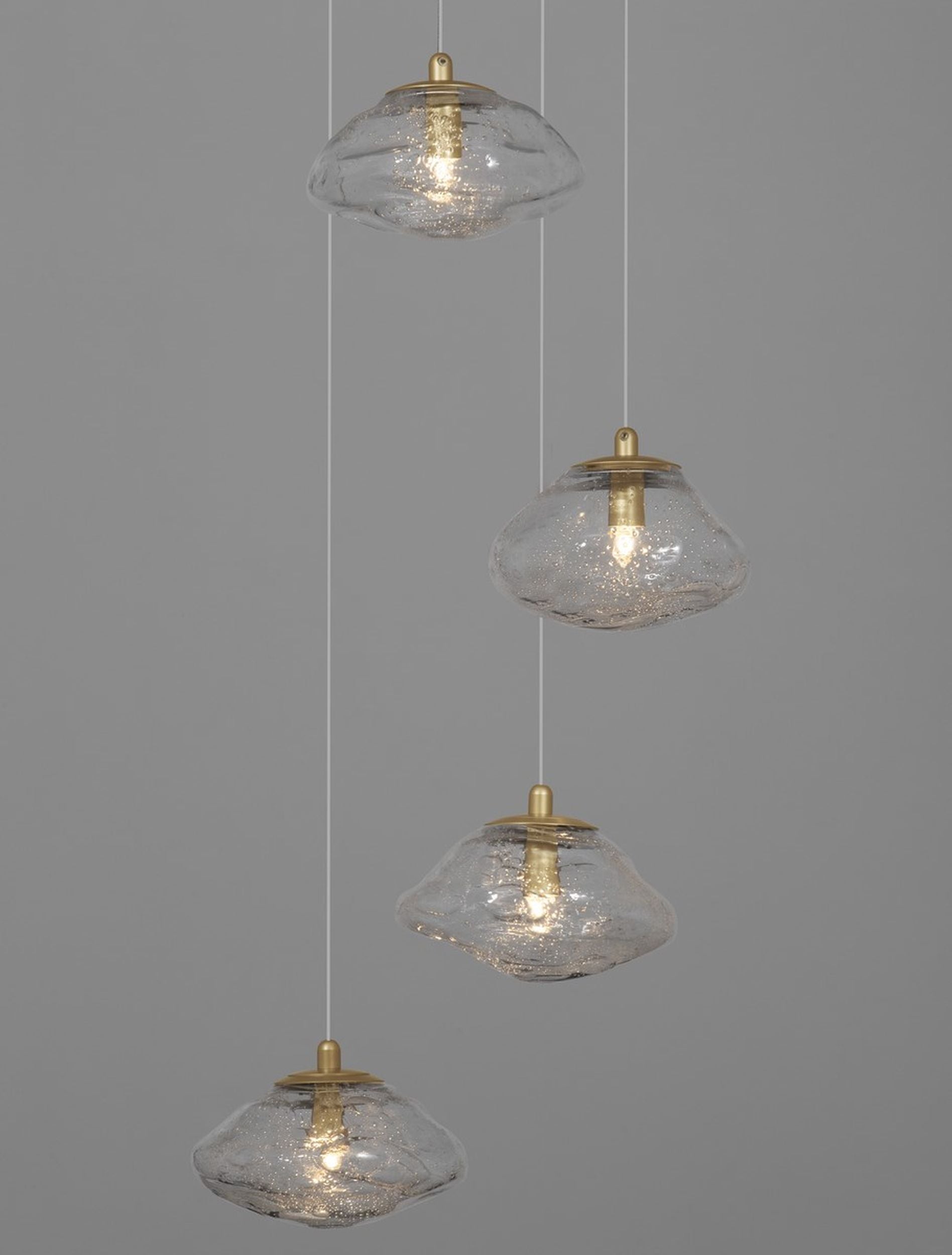 Lampa wisząca Elanke x5 na okrągłej podsufitce złota