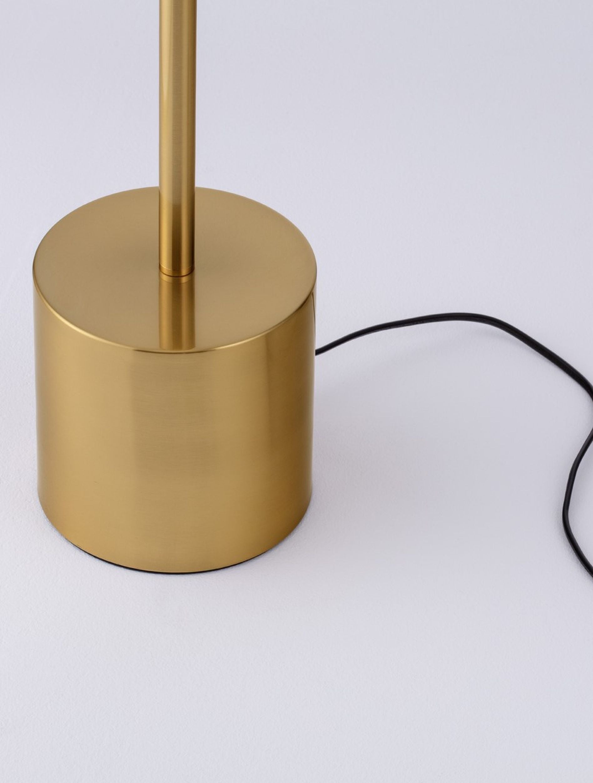 Lampa podłogowa Bleggy LED złota