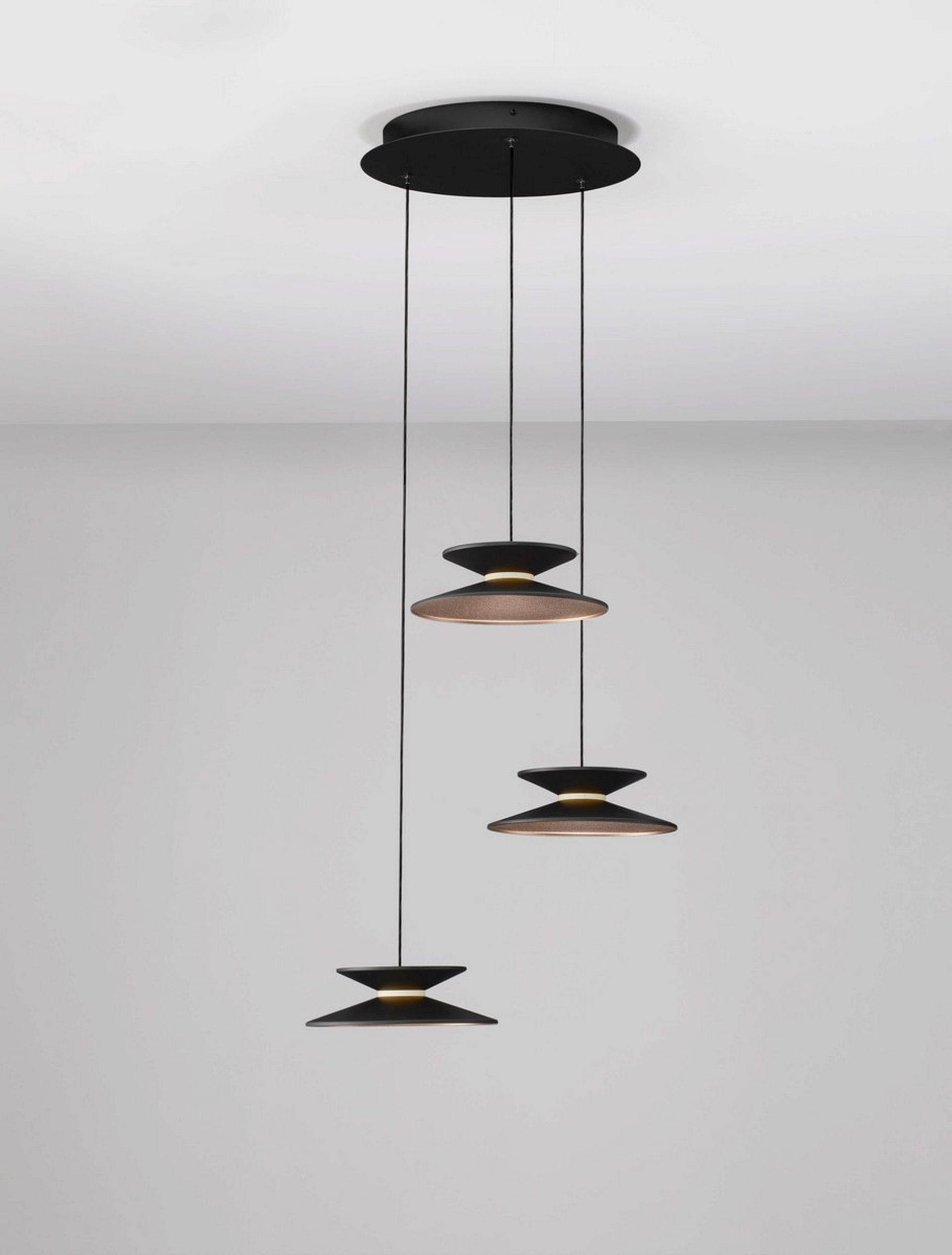 Lampa wisząca Sketter LED x3 złoto-czarna