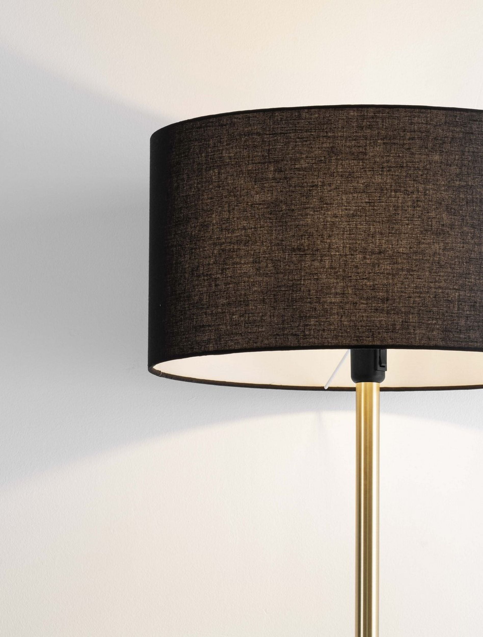 Lampa podłogowa Daugene czarno-złota