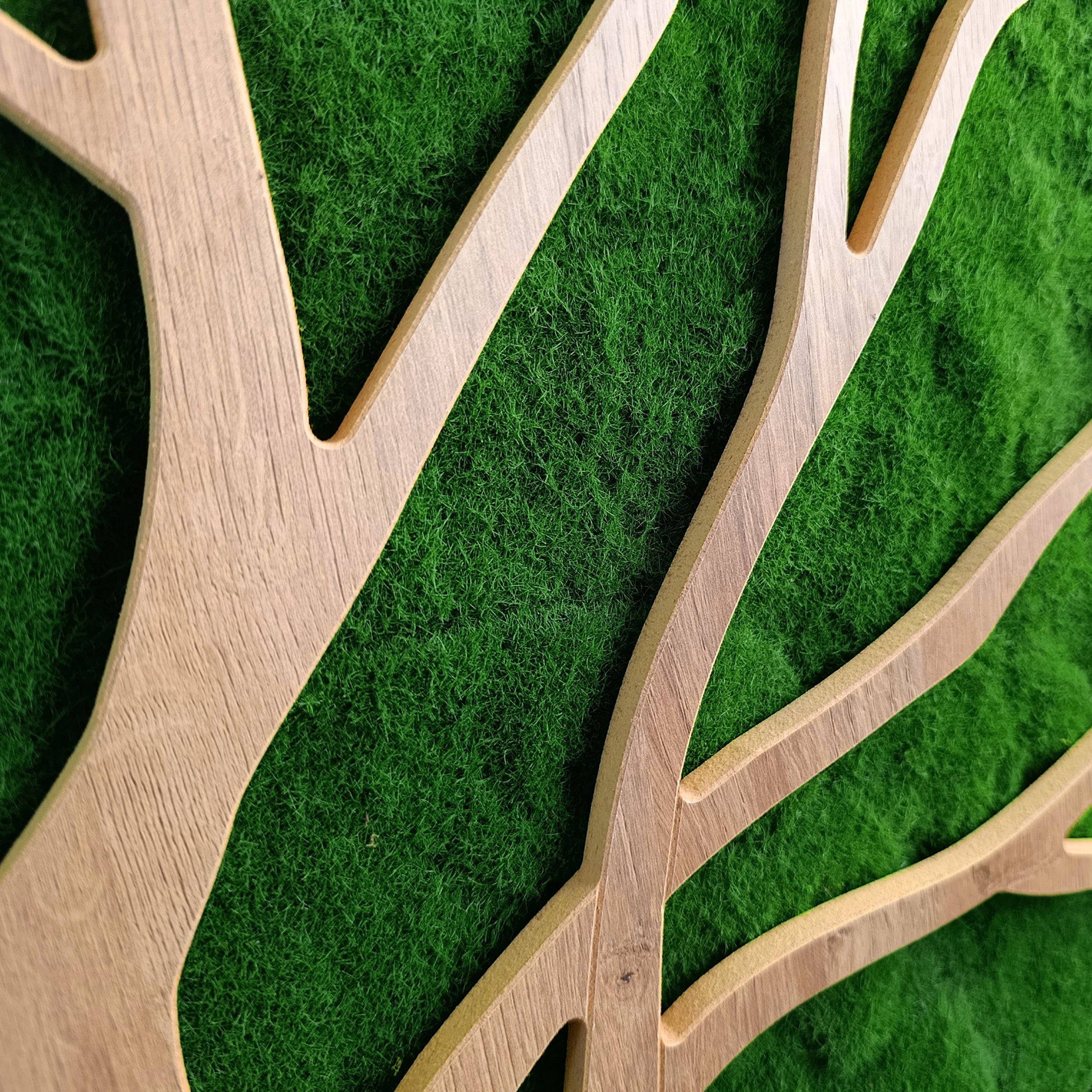 Obraz XL w czarnej ramie ze sztucznym mchem Green Deco Tree I 100x50 cm