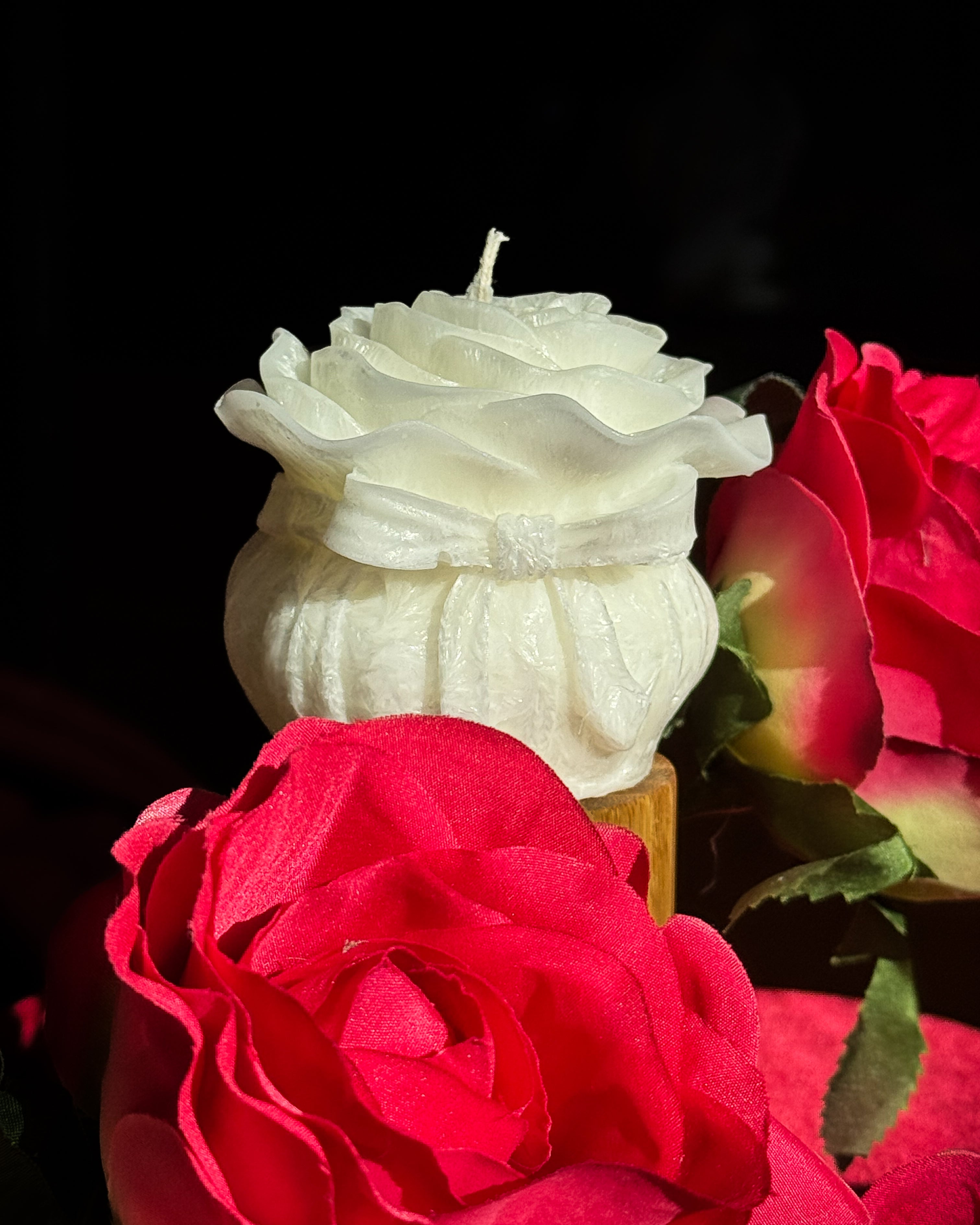 Świeca z wosku palmowego Rose Bow 155 g