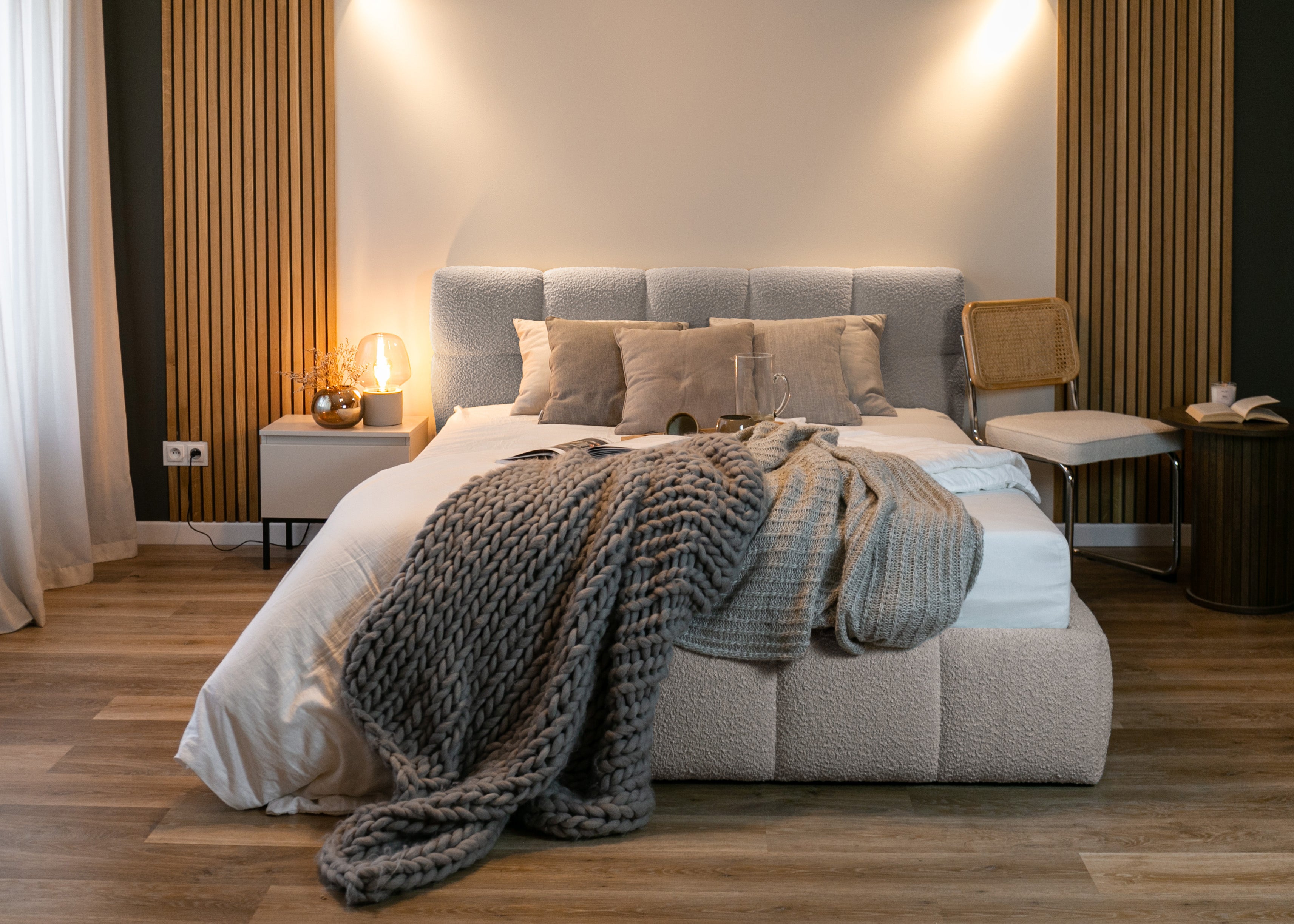 Łóżko Cloudy 140x200 cm jasnoszare boucle - bez materaca