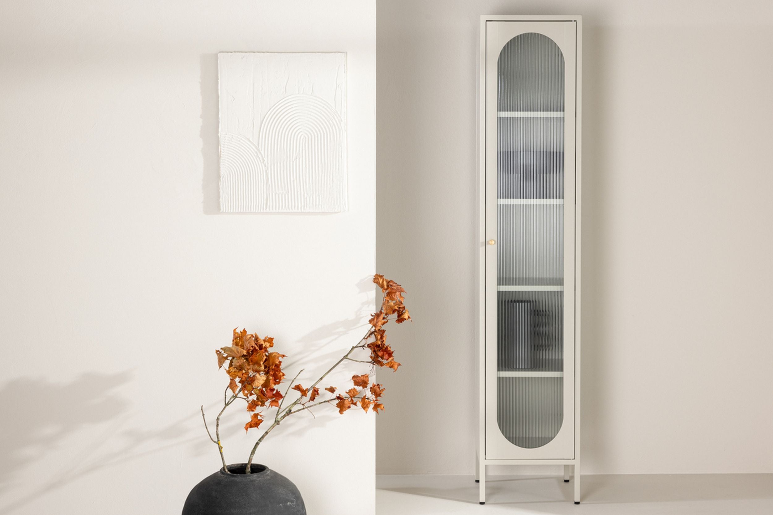 Witryna Bequiti 180x37 cm wysoka beżowa z drzwiczkami - część witrynowa